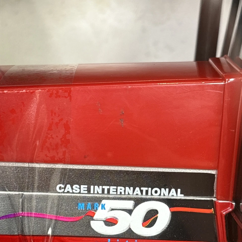 1/16 Ertl CaseIH 7250 Magnum Tractor Mark 50 Edition Prestige Collection DieCast - Image 4 of 4