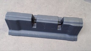 Verkleidung Abdeckung Sitzgestell Mitte 1T0868223B VW Touran 2.0 TDI DPF Bj 2005