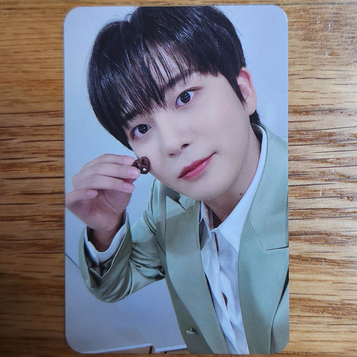 ATEEZ minirecord soundwave ラキドロトレカ2枚セット Jong Ho Soundwave 2nd Lucky Draw Photocard Ateez Golden Hour