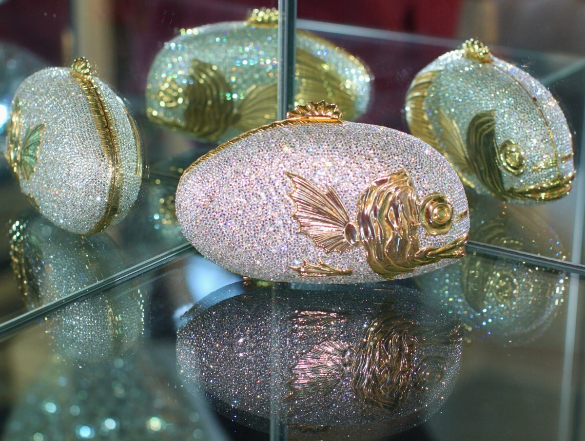 JUDITH LEIBER SWAROVSKI CRYSTAL MAHI FISH KOI JEWELED MINAUDIERE