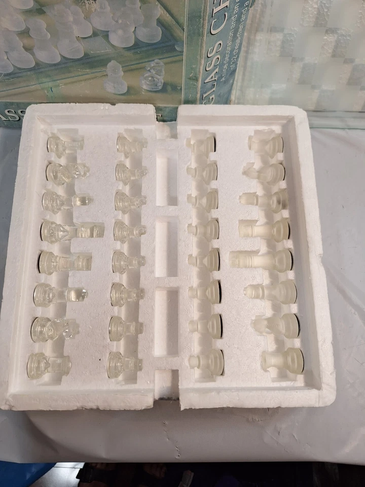 Glass Chess Set Board Game ~ Elegant ~ Limited Edition 14" x14" 35cm x 35cm - Image 2 of 3