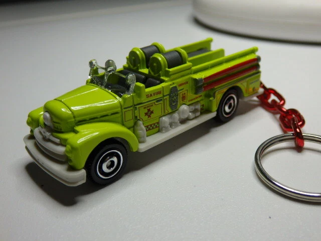 Matchbox Classic Seagrave Fire Engine Old Skool fitted with a Keychain Keyring - Image 2 of 2