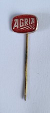 AGRIA Tractor Traktor vintage pin badge Abzeichen Anstecknadel