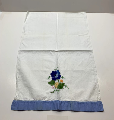 Vintage Towel with Flower Appliqué Cotton decor