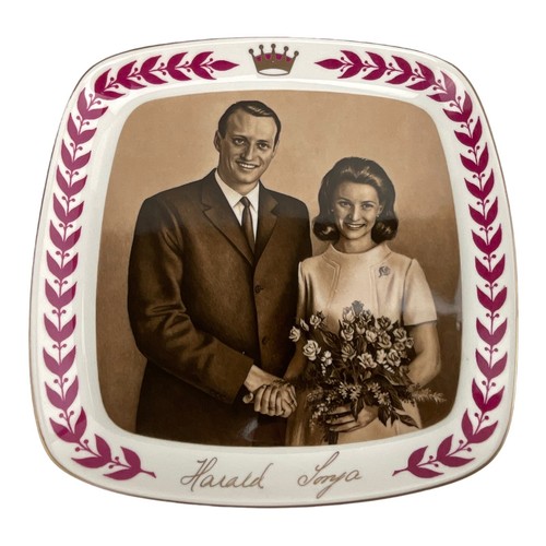 RARE Decorative 7.5" Wedding Plate Norway King Harald Sonja Flint Figgjo EUC - Picture 7 of 8