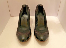 CHANEL Blk Leather Patent Cap Toe HEEL 25140 PUMPS Elastic EUC 38-AUTHENTIC GOOD