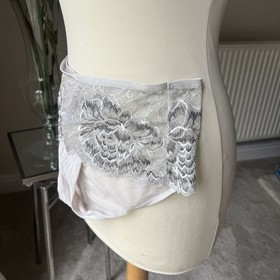 34B  Triumph Peony Florale Bra Underwired Supportive Lingerie
