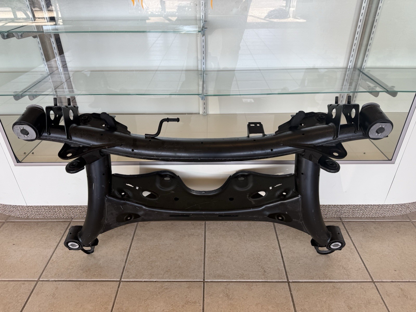 2019-2023 Volvo XC40 FWD Rear Suspension Frame Cross Member 32246360 OEM 1390