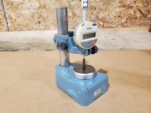Mitutoyo Serial model  IDS - 1012EB  Thickness Gauge With Mitutoyo Stand