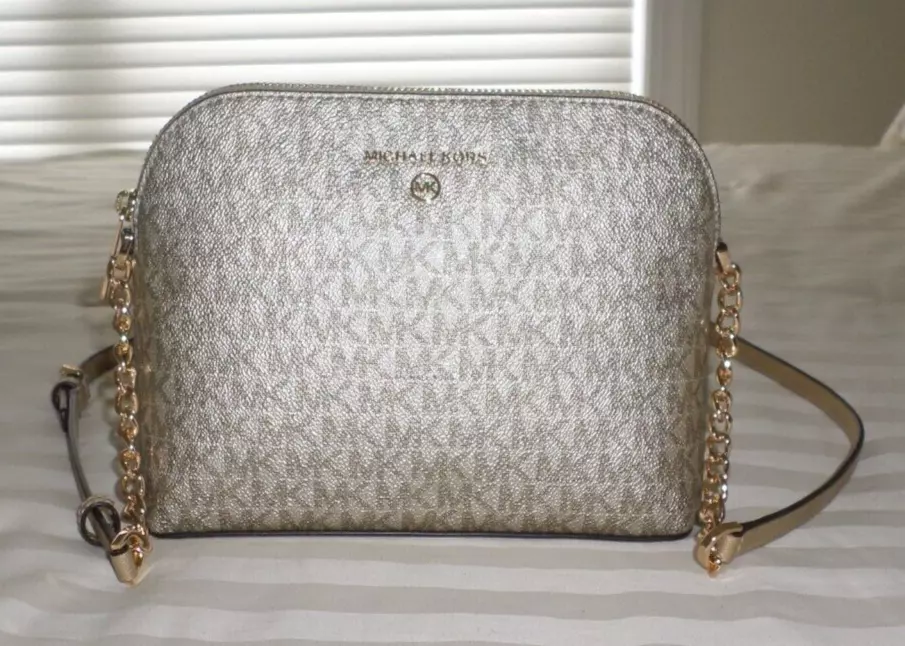 Cindy logo sales crossbody