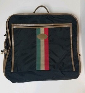 lark garment bag
