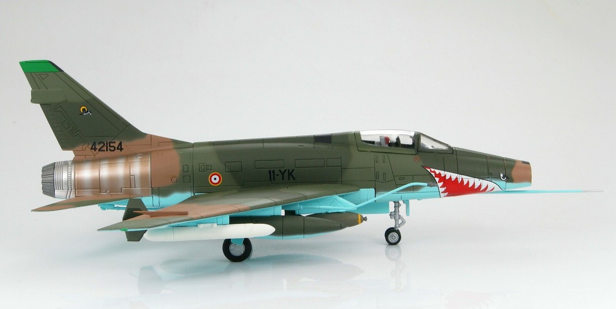 Hobby Master 1/72 F-100D Super Sabre Escadron de Chasse 4/11
