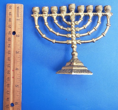 Vintage 4,5 Zoll Messing Bronze Reise/Tragbar Hannukka Menora Israel Judaica - Bild 6 von 6
