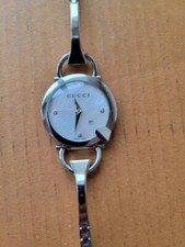 PRE-OWNED “AUTHENTIC” GUCCI CHIODO 122.5 YA122501