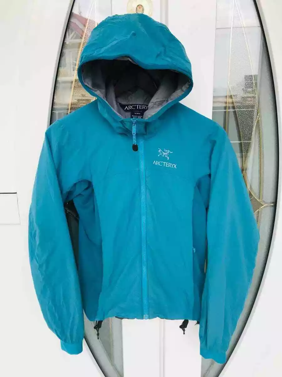 Arc'teryx Womens Blue Atom LT Hoody Jacket Size XS | eBay