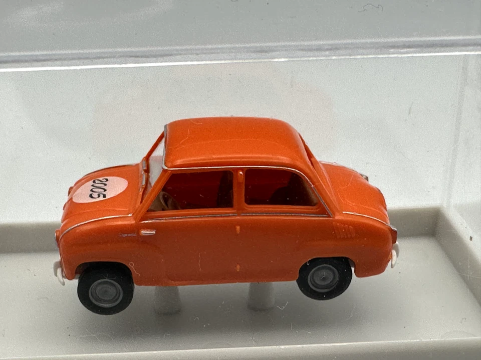 BREKINA GOGGOMOBIL LIMOUSINE, ORANGE, 1:87 HO SCALE, NIB - Image 2 of 4