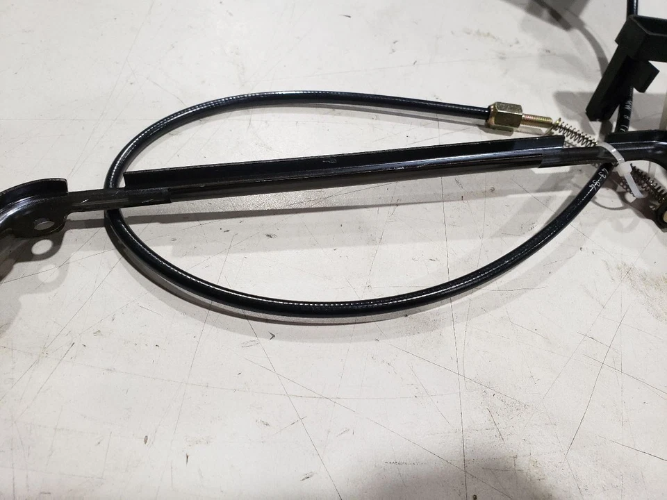 Glove Box Handle and Latch - 1995 BMW 740I E38 11/94 Euro Spec - 8172266 - Image 3 of 4