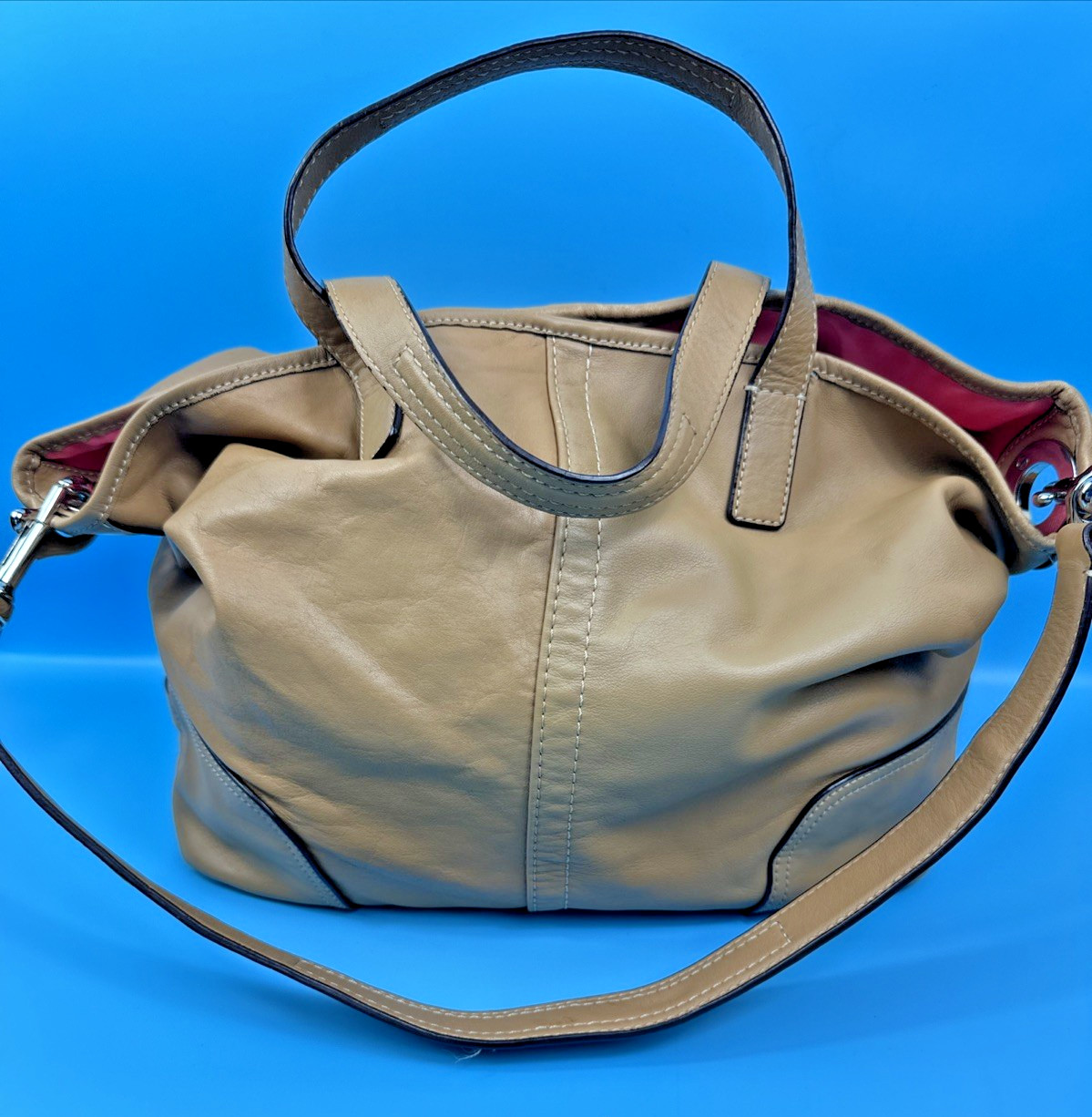 Coach Hadley F27728 Leather Duffle Hobo Bag Tan/Cream Clean Minimal Wear