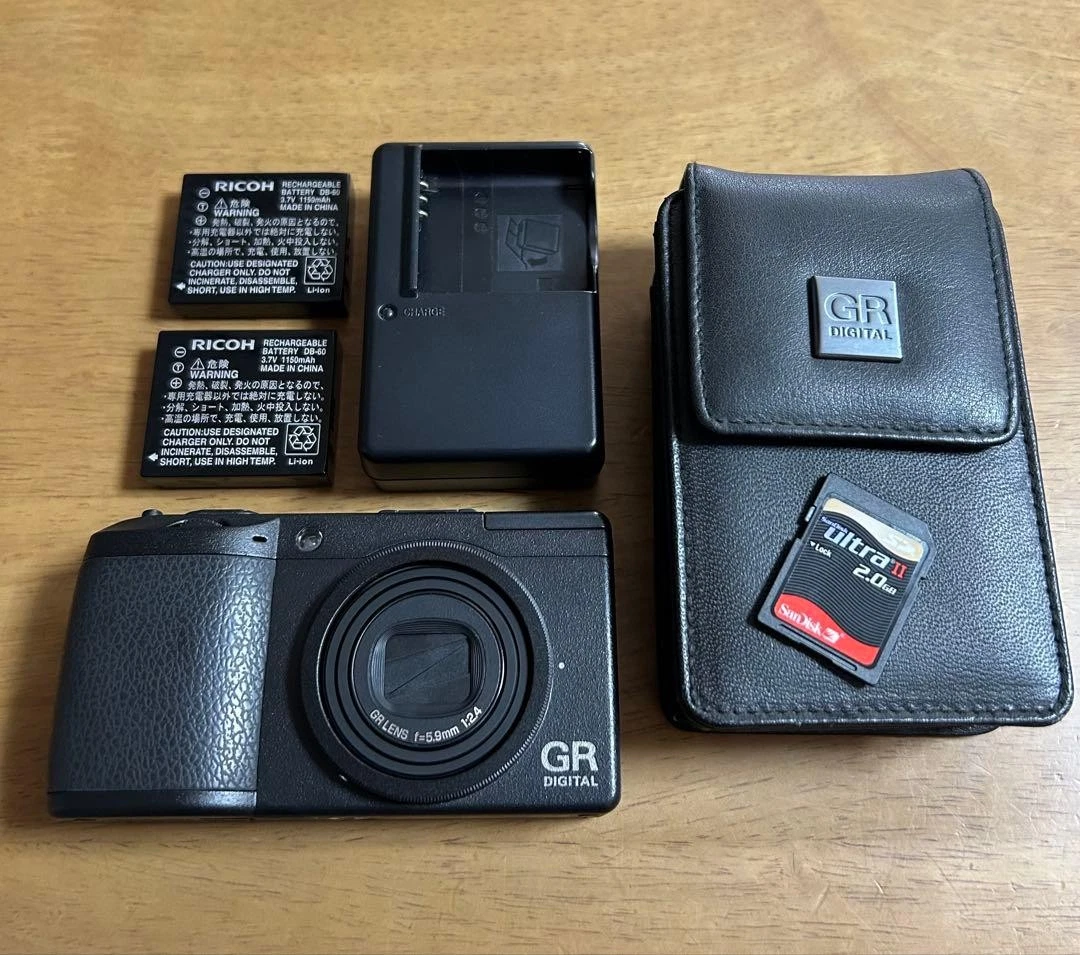 Цифровые фотоаппараты Ricoh GR II - огромный выбор по лучшим ценам