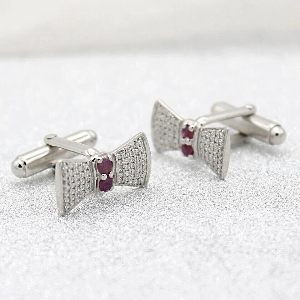Gemelos de boda para hombre con nudo de arco enchapados en oro blanco de 14 quilates rubí redondo creado en laboratorio Foto 2 de 4