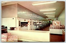 Claxton Fruit Cake Co. Factory Men Make Cakes , Claxton GA. Postcard A13