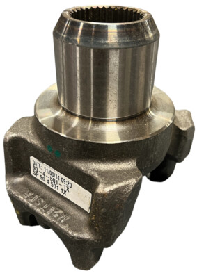 OEM Dana Spicer 90-4-501-1X SPL90 Transmission Half Round End Yolk
