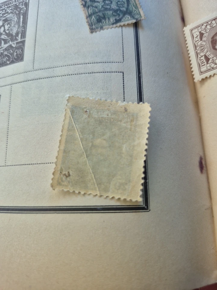 Antigua estampilla nacional de la República de Ucrania Occidental, 20 HR, 1920 Foto 2 de 3