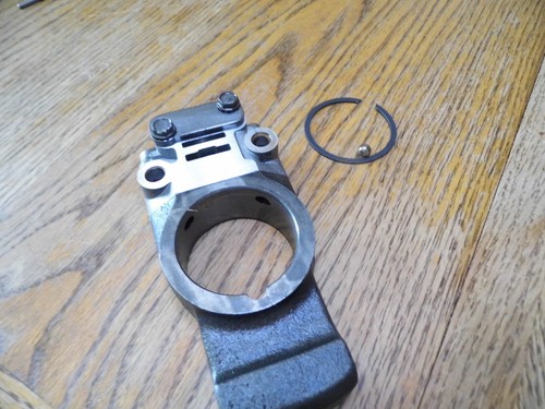 Ford FMX Governor Assembly B9AP-7A300-B - Picture 3 of 4