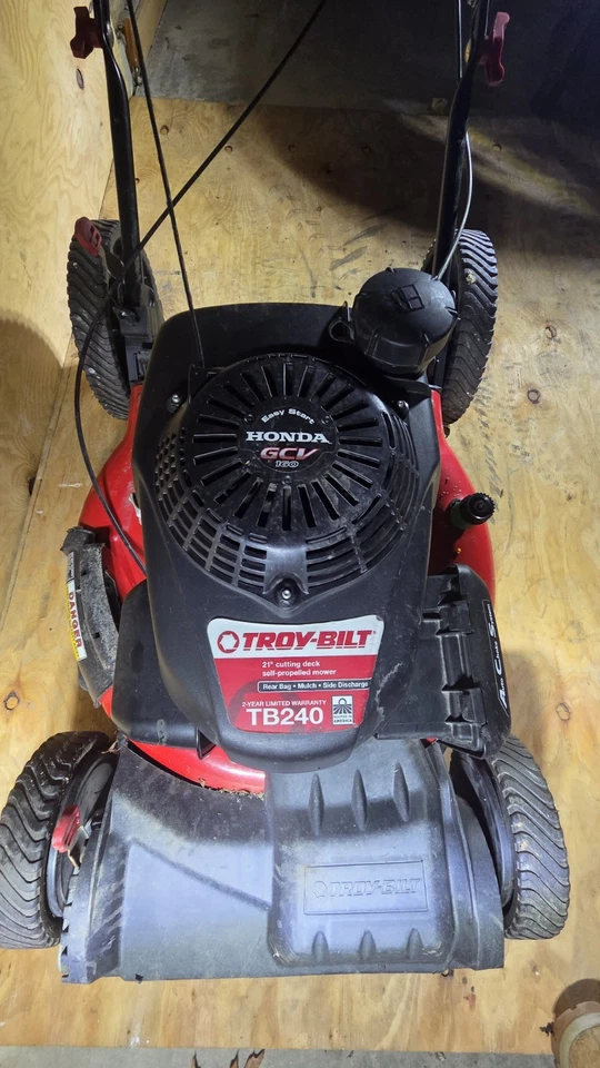 Troy-Bilt TB240 21" Self-Propelled Gas Lawn Mower – Honda GCV160 Engine - Image 2 of 4