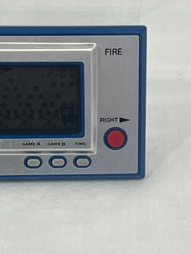 Vintage 1982 Nintendo Game&Watch Fire in very nice working condition
