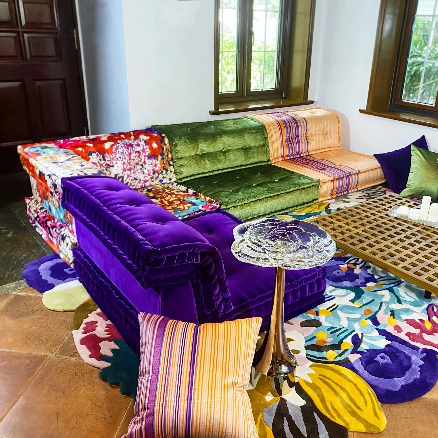 Mah Jong French Daybed Floor Sofa Couch Fully Customized full set As Shown
Opens in a new window or