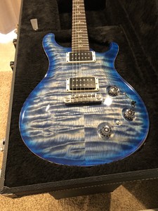 Paul-Reed-Smith-P22-Quilted-10Top-Faded-Blue-Burst-Piezo-With-Hard-Case