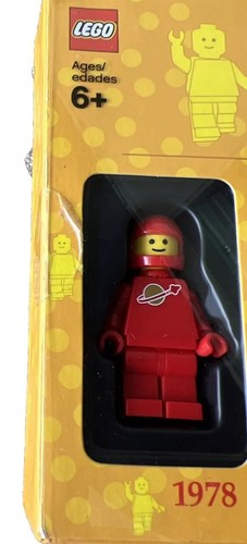 LEGO 5000437-1 Retired Vintage Minifigure Collection Vol. 1 - Picture 3 of 4