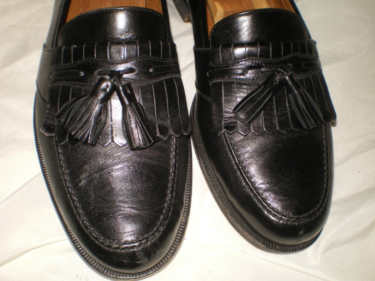 Magnanni Spain 9341 Black Leather Kiltie Tassel Dress Loafer  display picture 3