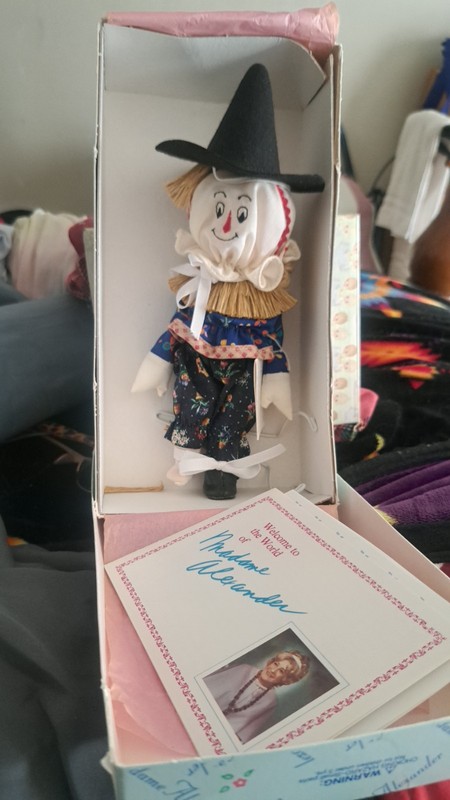 Madame Alexander Scarecrow Doll The Wizard of Oz 13230 Original Box Certificate