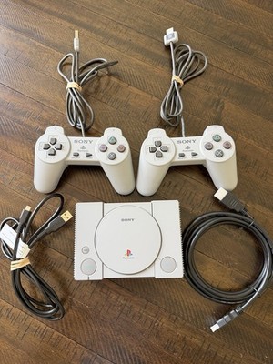 Sony Play Station Classic PS1 SCPH-1000R Video Console Game 2018 preloaded games