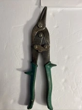 Vintage Wiss Tin Snips M2 Metal Cutters Green Handle Hand Tool. Made in U.S.A.