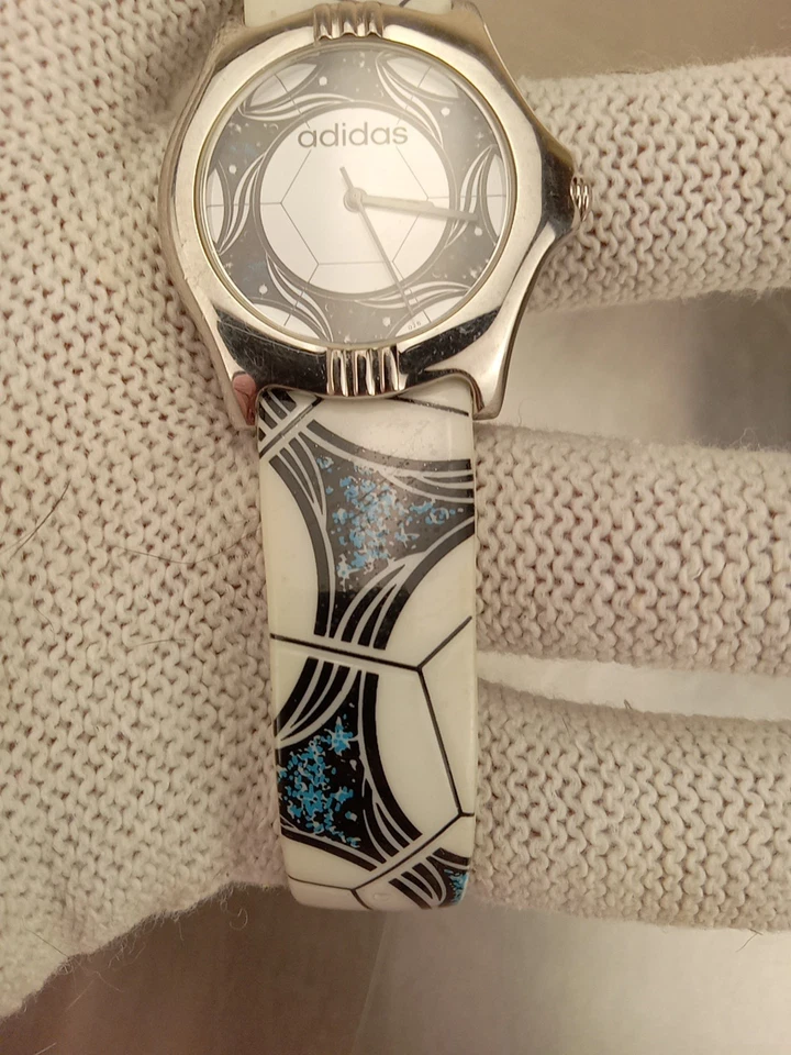 Vintage 1990s Adidas Originals Watch Football / Soccer Men's Silver Watch - Image 3 of 4