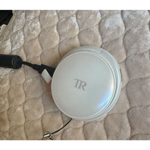 Casio EXILIM TR-M10 Digital Camera Bluetooth transmission Auto Focus Wi-Fi White - Picture 3 of 7