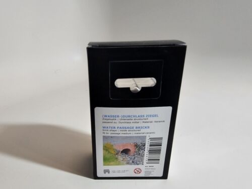 Juweela Small Red Culverts 28287 HO Scale - Picture 3 of 3