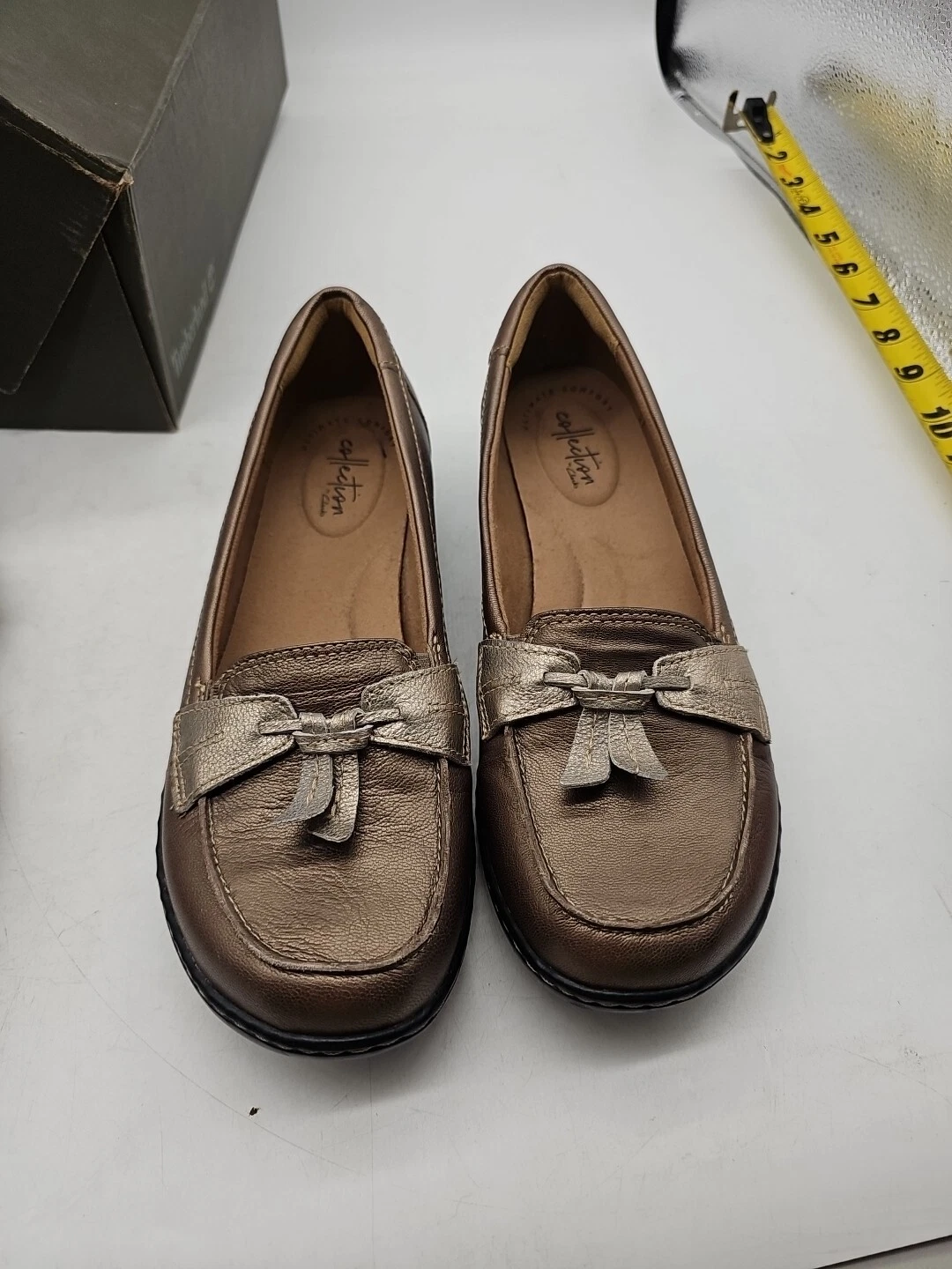 Mocassini Clarks Collection donna oro metallizzato 8 5 frange cravatta accento comfort usati in ottime condizioni