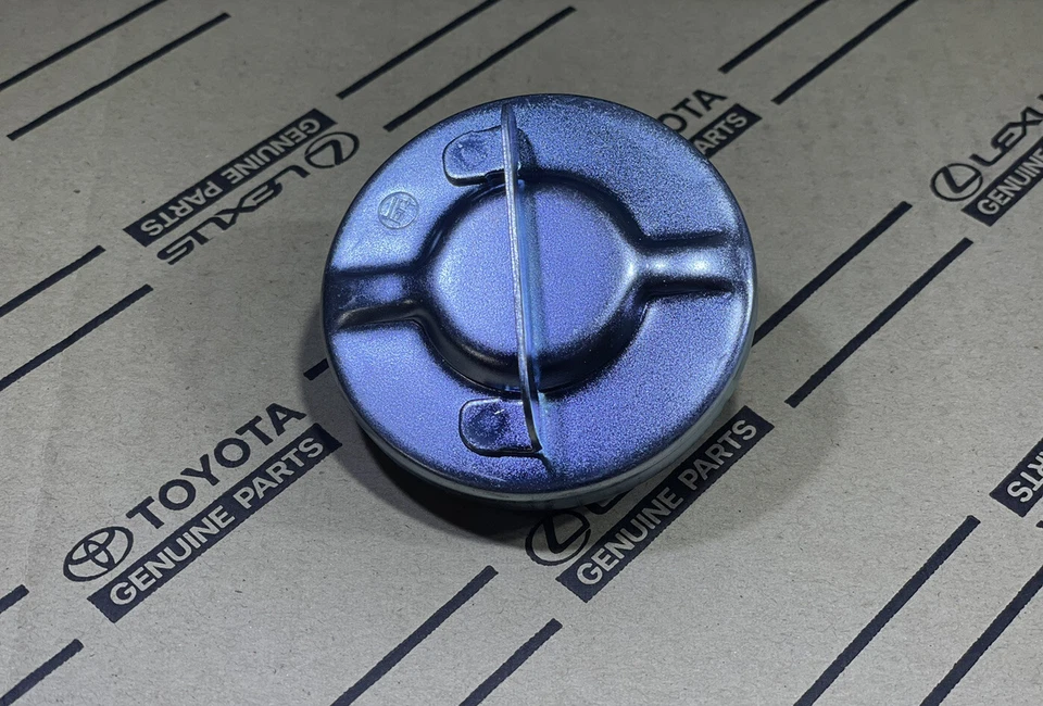 81-90 TOYOTA LAND CRUISER FJ60 FJ62 TANQUE DE COMBUSTIBLE TAPA DE GASOLINA OEM NUEVO Foto 4 de 4