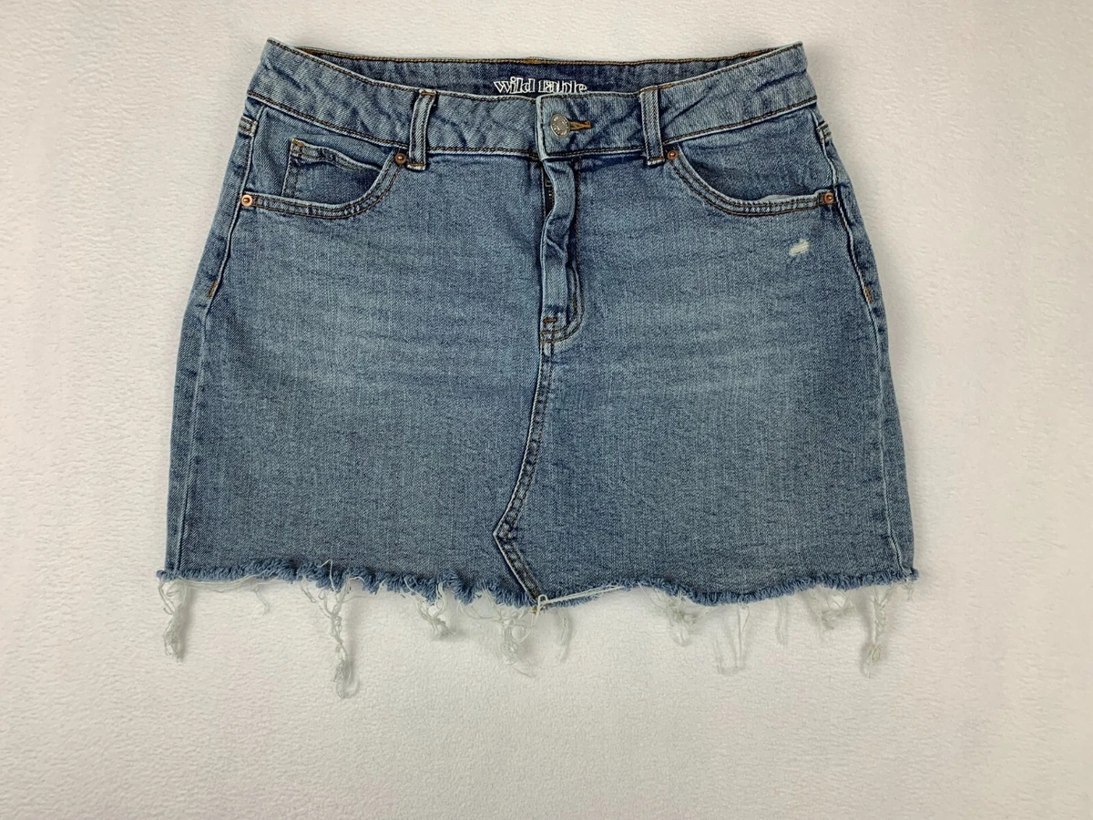 Wild fable online distressed denim skirt