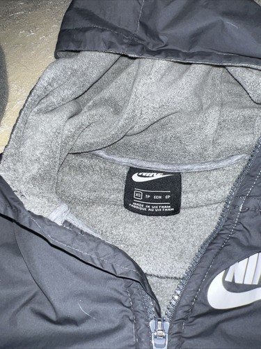 Nike Unisex Kids Fleece Jacket Size XS Greys With Hood - Picture 8 of 8