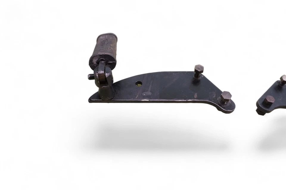 Triumph Tiger TR6 R 1966 Bonneville 650 T120R TR6R *2855 estriberas traseras  Foto 3 de 4