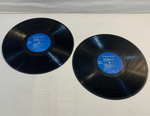2xLP The Beatles 1967-1970 Compilation Capitol Blue Label SKBO-3404 (VG/B Vinyl) - Picture 6 of 12