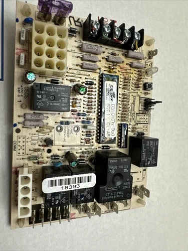 York Luxaire Coleman 031-01972-000 Furnace Control Circuit Board
