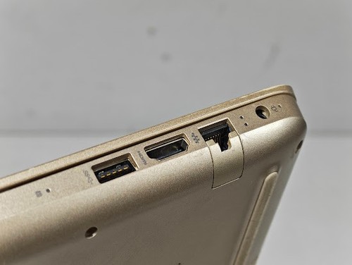 HP Pavilion Notebook 15-AW022NU - AMD A9-9410, AMD Radeon R5 Graphics, 4 GB DDR4 - Picture 10 of 14