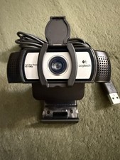 Logitech HD 1080p USB Webcam Carl Zeiss Lens  Built in Mic