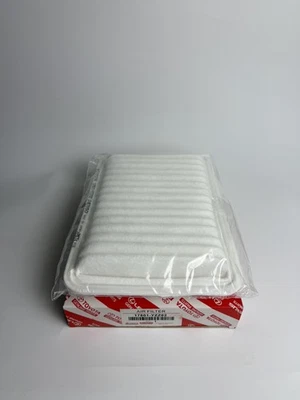 TOYOTA OEM AIR FILTER CAMRY (2AZFE, 2ARFE) VENZA 4 CYL 17801-YZZ02 - Image 1 of 2